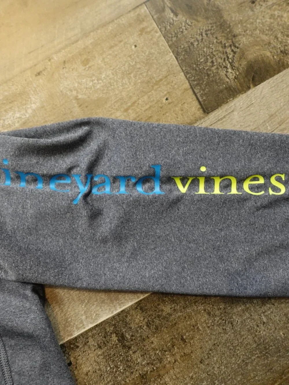 Vineyard Vines Performance Hoodie Youth Size 7 Gray Whale Logo Athletic